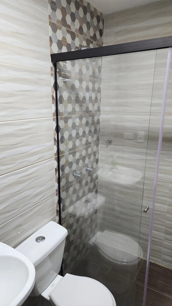 bano-con-cabina-apto-2a